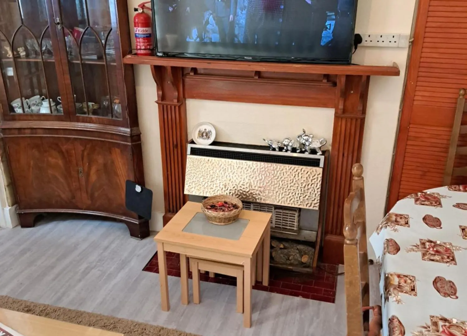Single Room- Goodmays Train Station- London Ilford Privat bolig